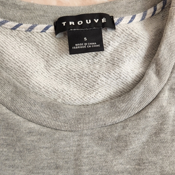 Trouve Cold Shoulder Striped Sweater - Picture 2 of 3